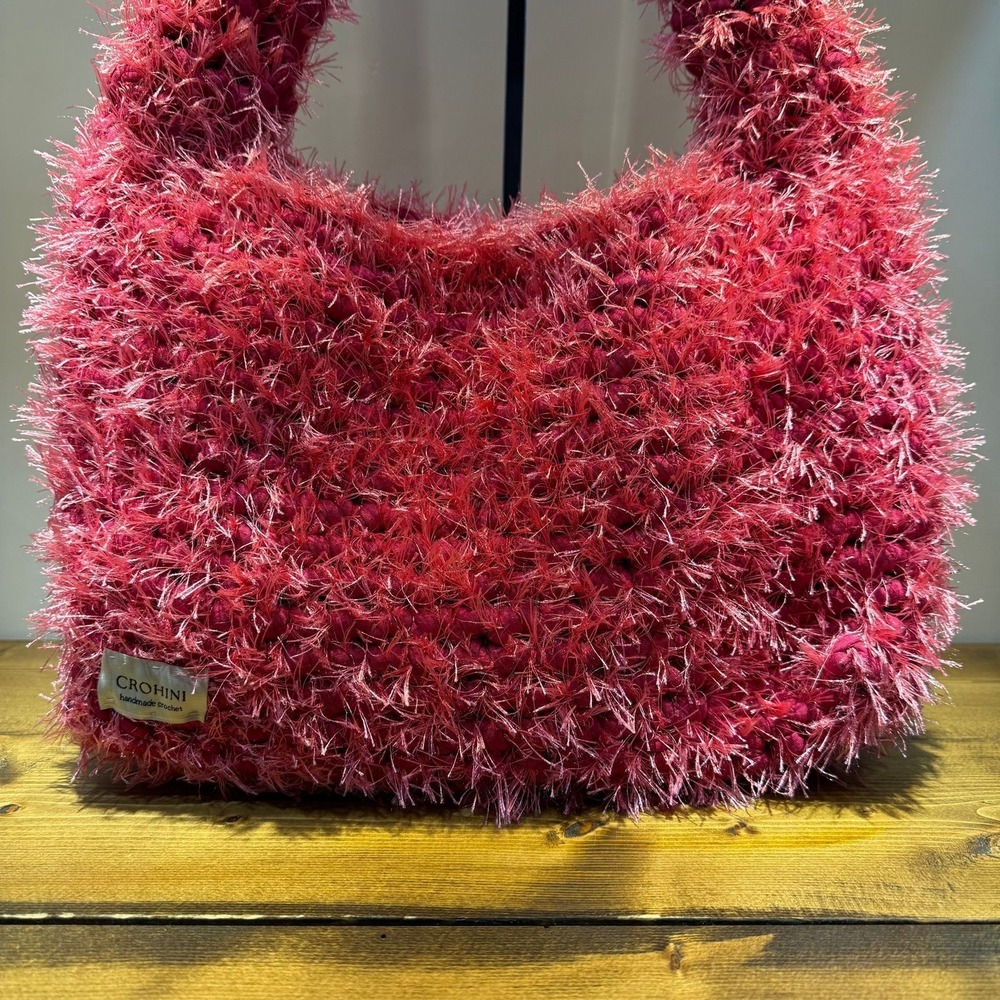 Crohini Fluffy Hot Pink Crochet Bag LIINA - Picture 2 of 6